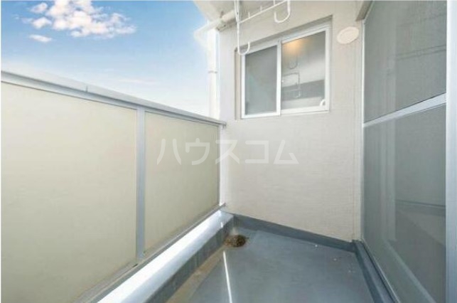 13/23 バルコニー