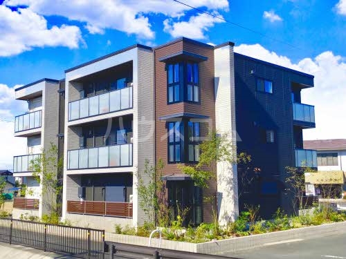 16/26 エントランス