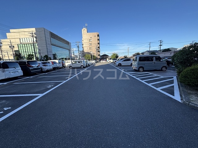 23/30 駐車場