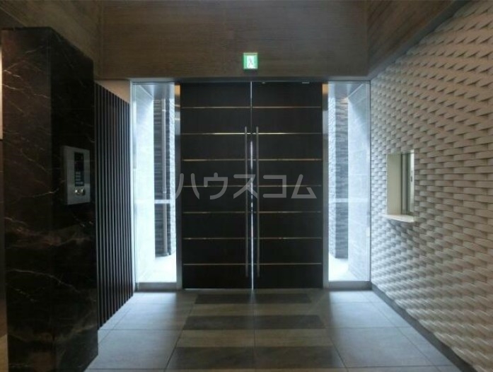 22/29 エントランス