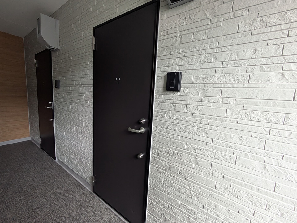 17/26 エントランス