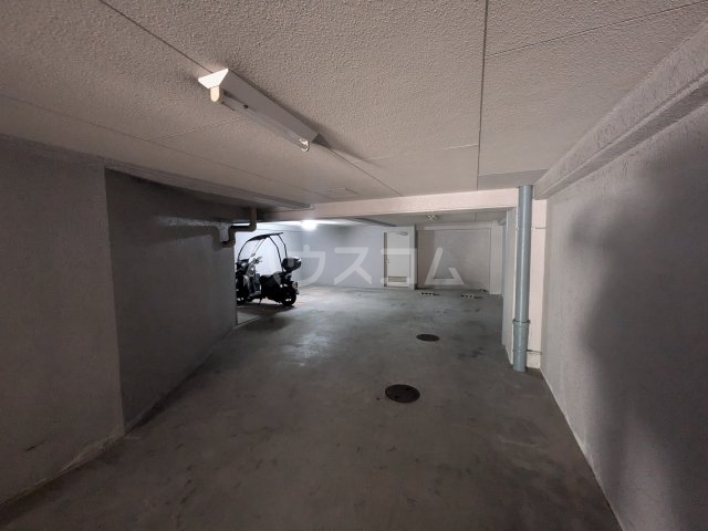 19/28 駐車場