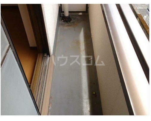 17/28 バルコニー