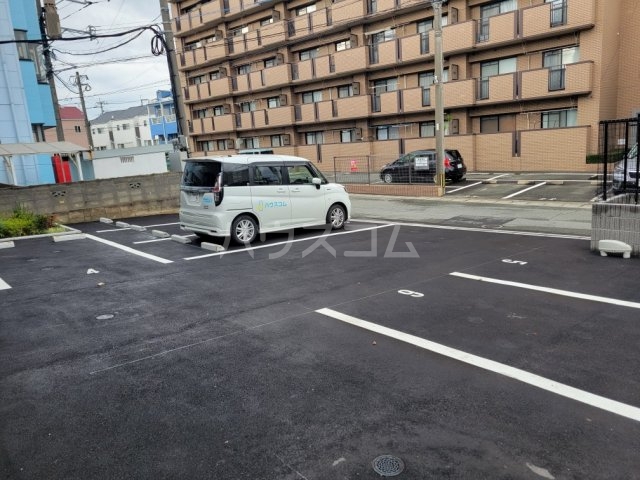 21/23 駐車場
