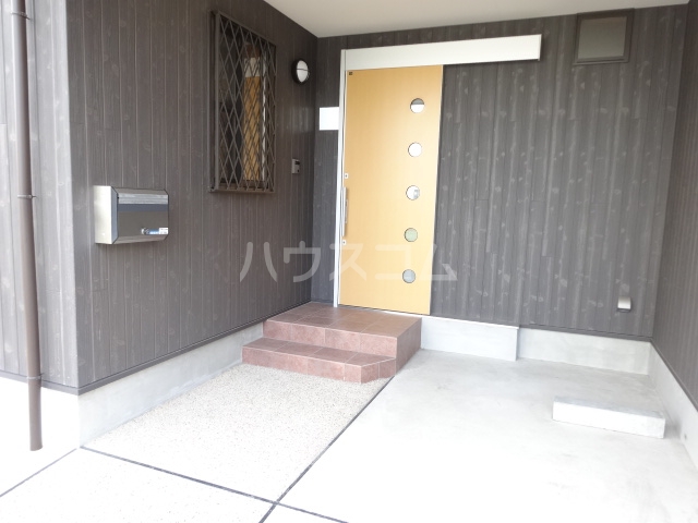 25/30 エントランス