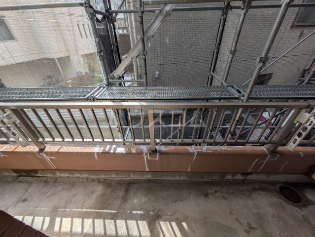 20/27 バルコニー