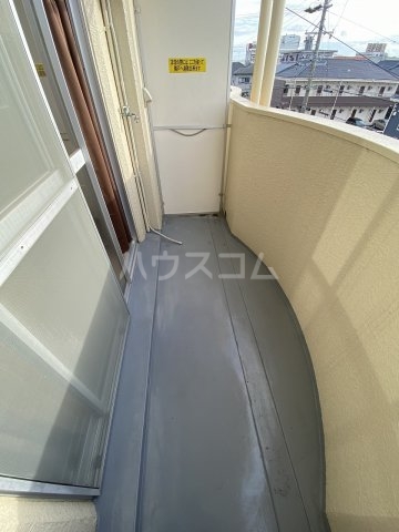 13/21 バルコニー