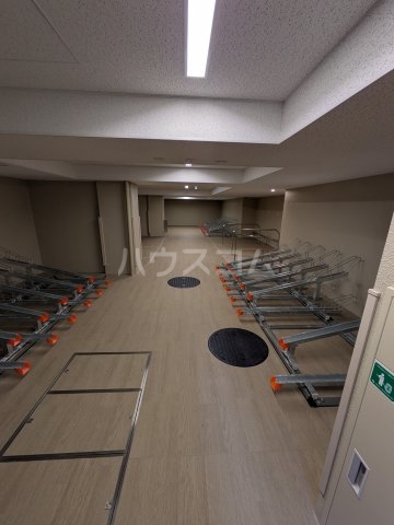23/30 駐車場