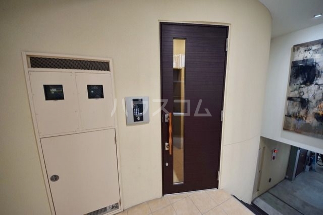 15/25 エントランス