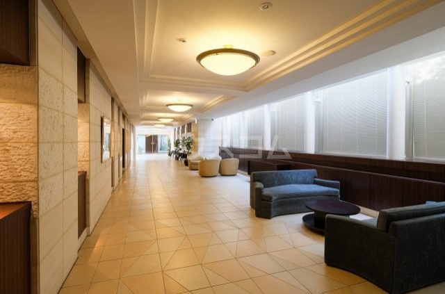 20/30 エントランス