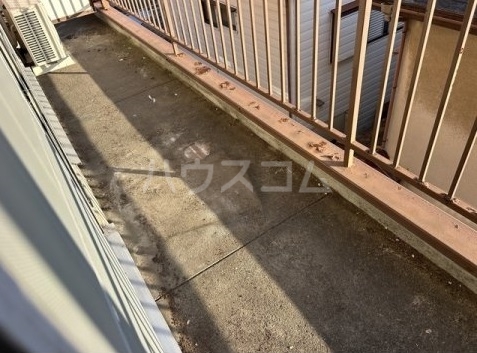 16/23 バルコニー