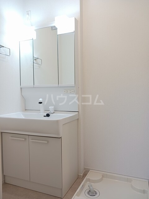 13/30 洗面
