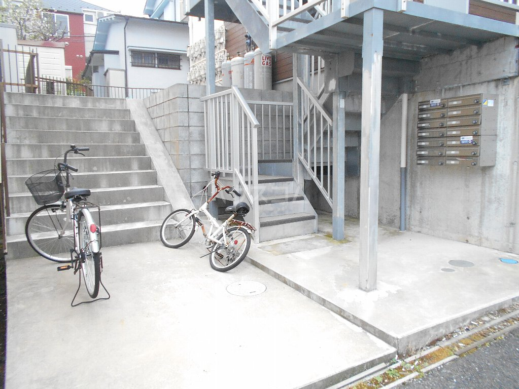 19/22 エントランス