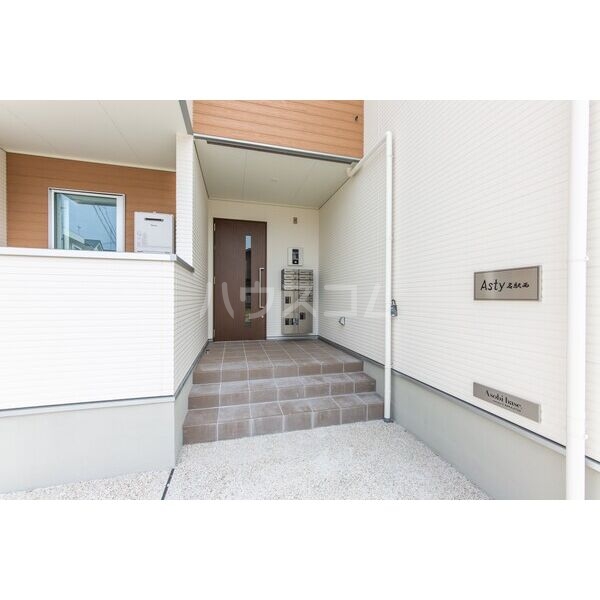 17/22 エントランス