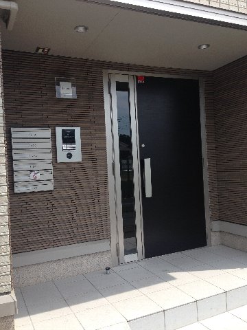 21/30 エントランス