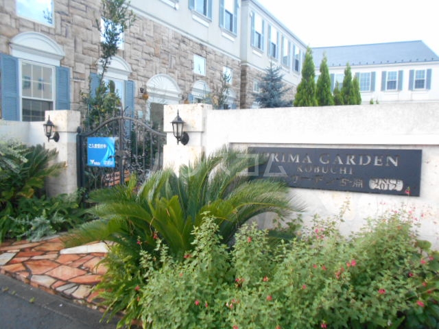 19/23 エントランス