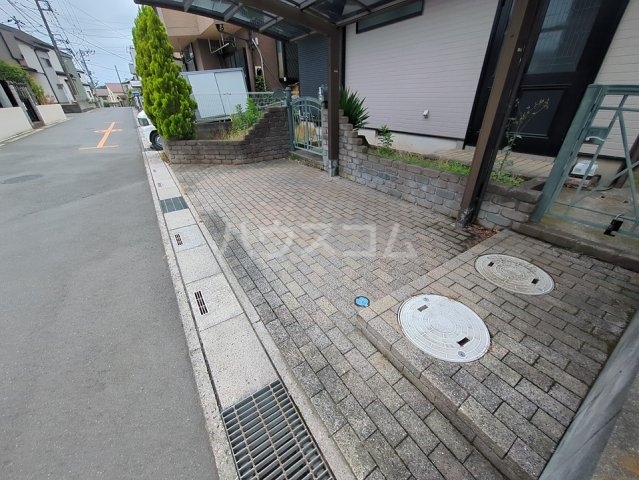 22/23 駐車場