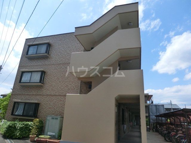 17/20 エントランス