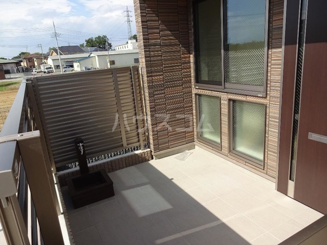 2/4 エントランス