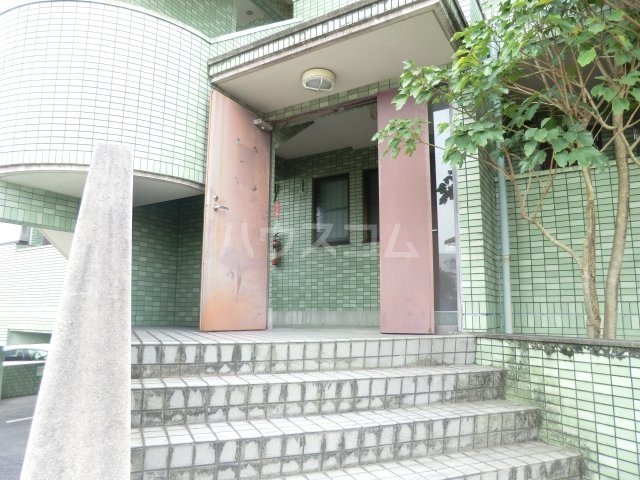 17/28 エントランス