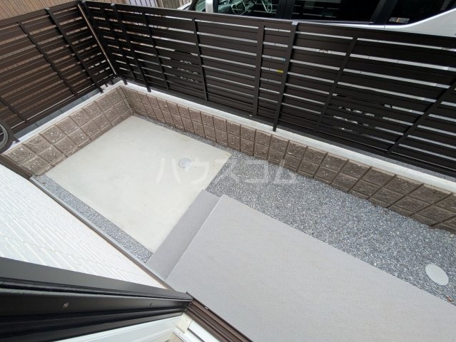 19/30 バルコニー