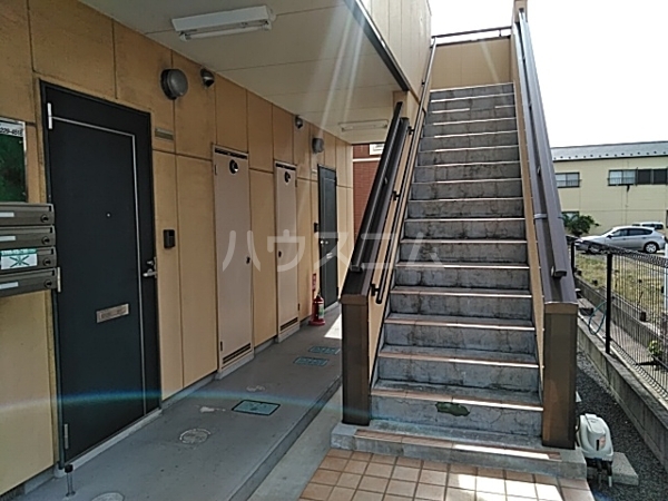 17/24 エントランス