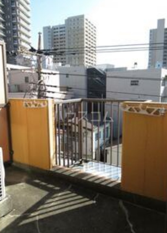 13/21 バルコニー