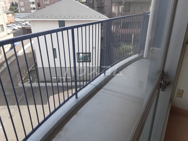 21/30 バルコニー