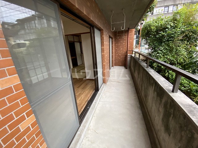 19/30 バルコニー