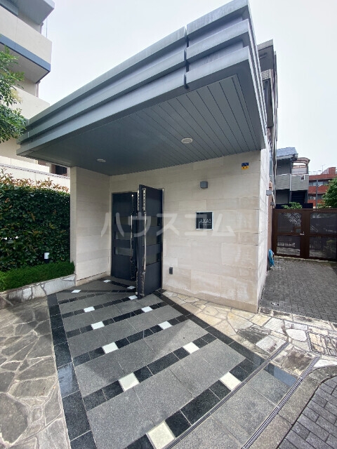 15/25 エントランス