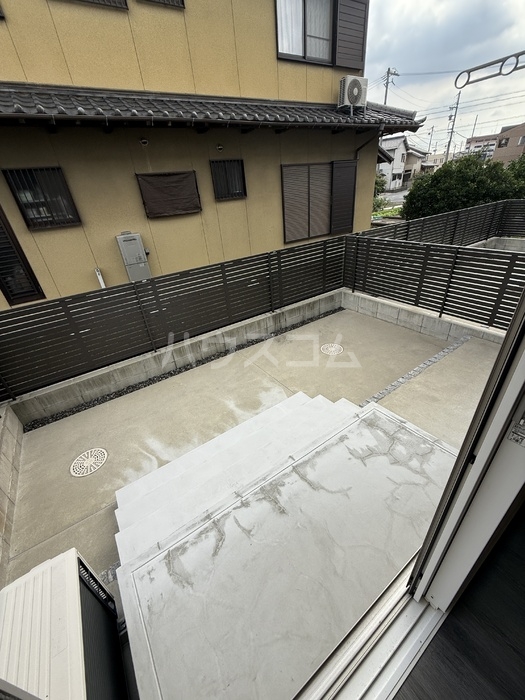 22/30 バルコニー