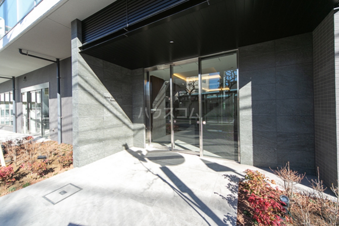 21/25 エントランス