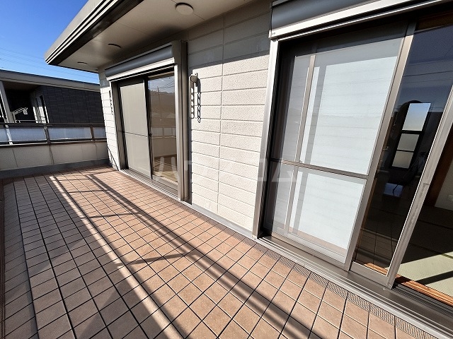 25/30 バルコニー