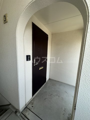 28/30 エントランス