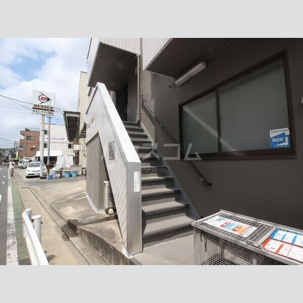 14/16 エントランス