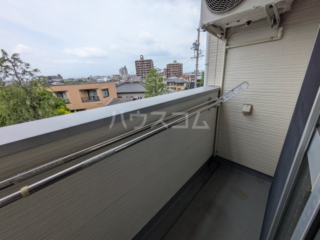 23/30 バルコニー