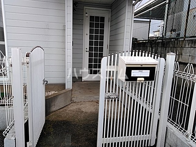 20/29 エントランス