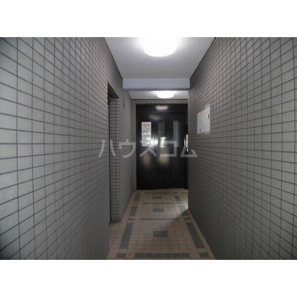 17/22 エントランス