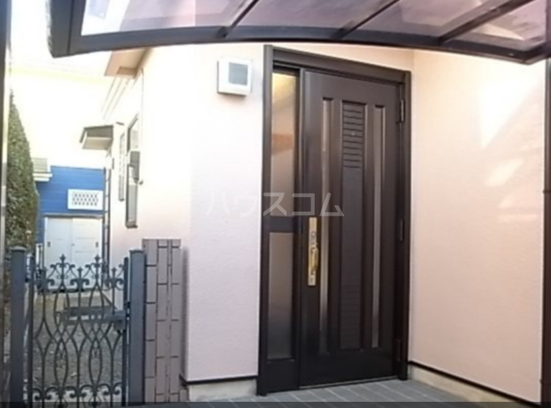 20/30 エントランス