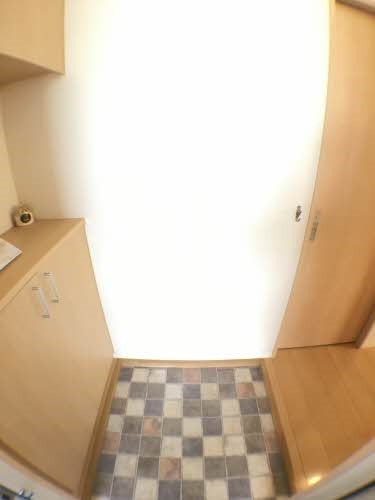 16/26 エントランス