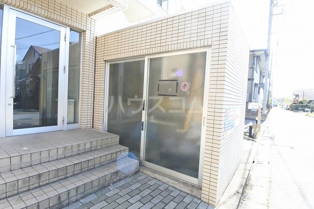 3/7 エントランス