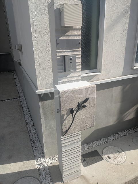 2/4 エントランス