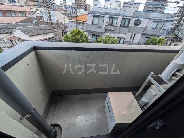 13/22 バルコニー