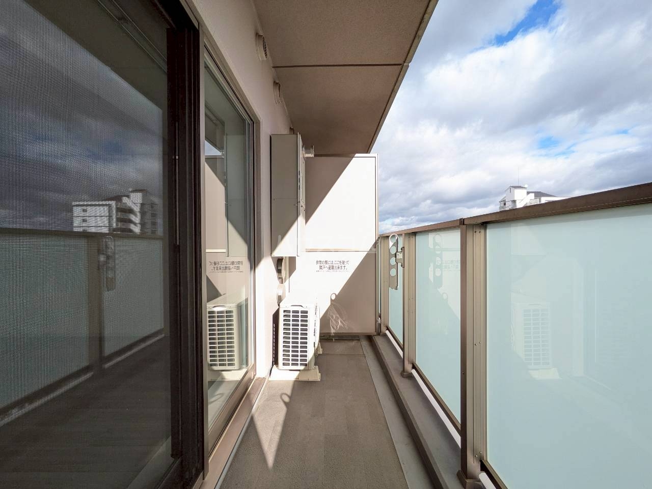 25/30 バルコニー