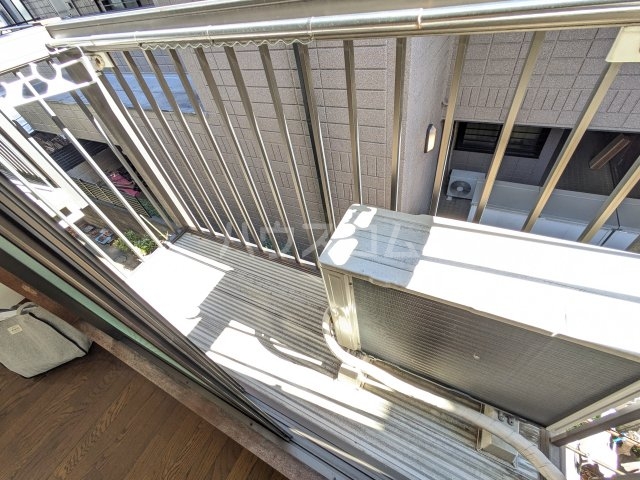 21/30 バルコニー