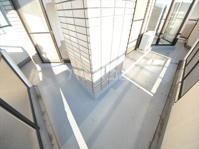 18/29 バルコニー