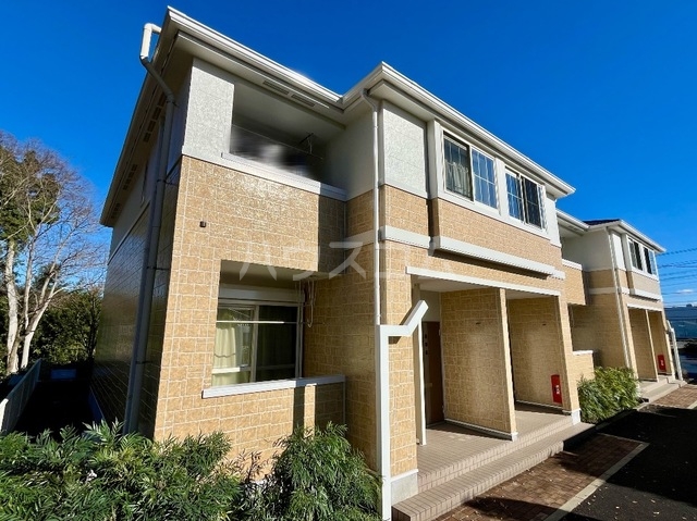 25/26 エントランス