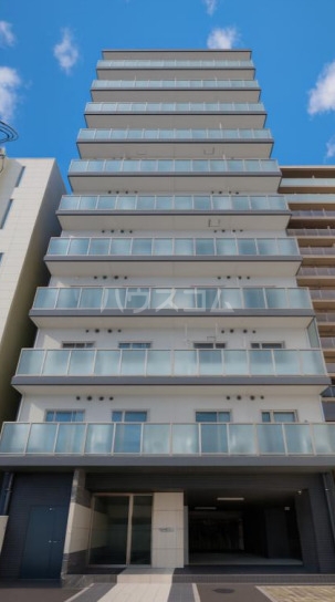 14/23 エントランス