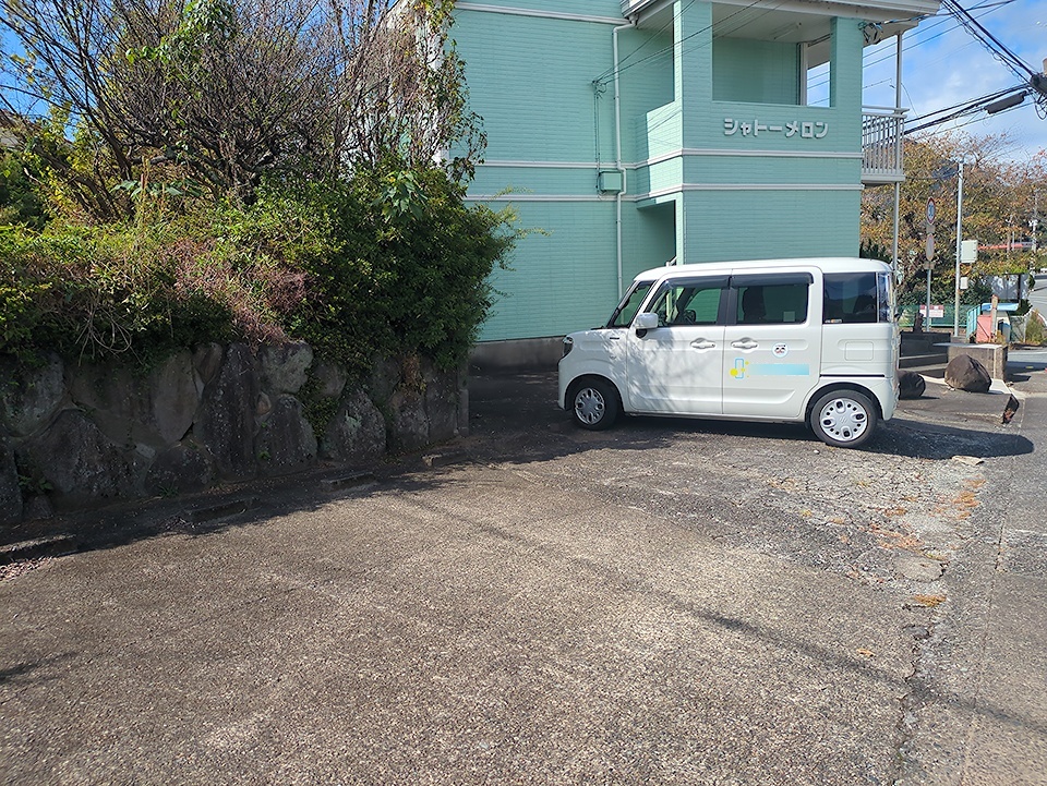 2/2 駐車場