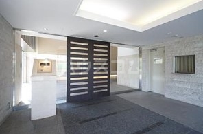 15/25 エントランス